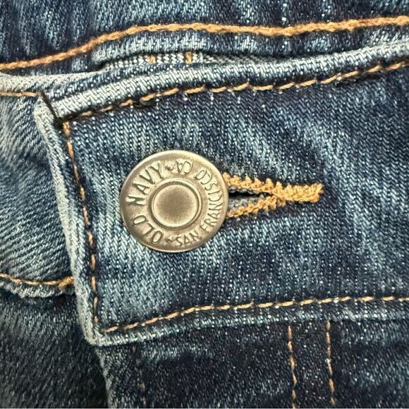 Old Navy High Rise Curvy O.G. Straight Jeans Distressed Women’s Size 6 - Picture 5 of 7